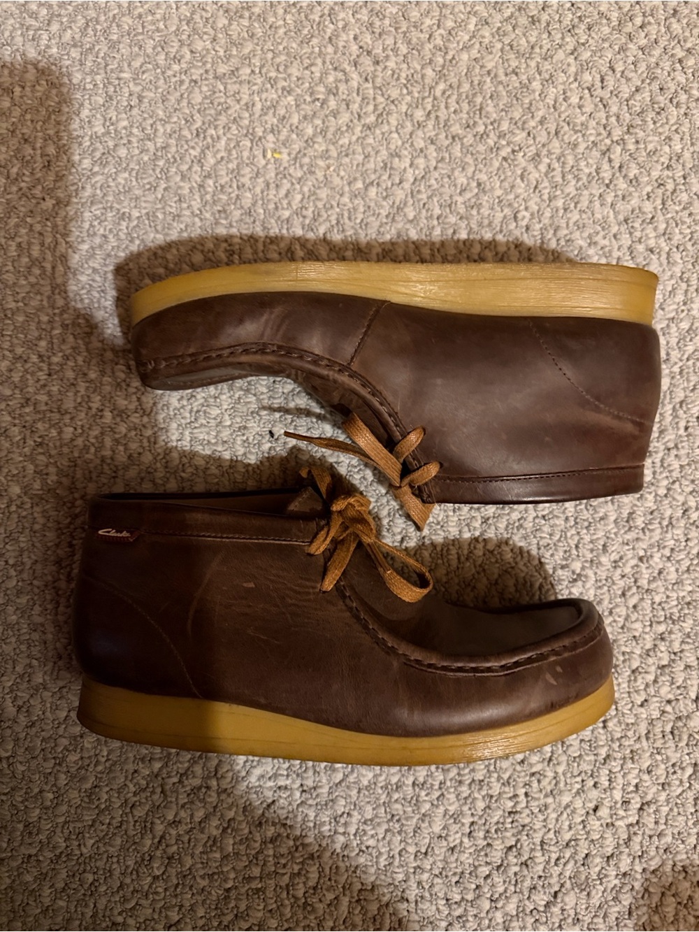 Clarks Men’s Brown Leather Chukka Boots with Crepe Sole